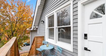 Welcome to the Boar's Nest, walking distance to Noblesville town square