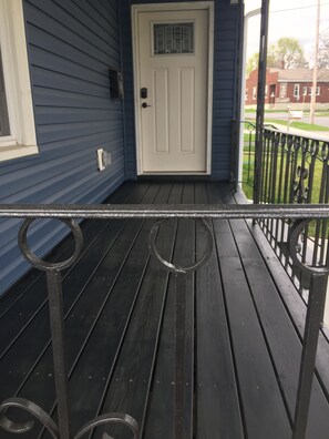 Exterior detail - Gem at the Fingerlakes! Pet friendly paradise! (Geneva)