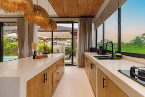 Ảnh chưa phân loại, 4 trong số 36 ảnh, nút