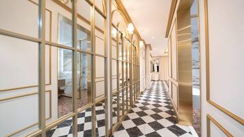 Royal Suite | Individually decorated, individually furnished, free WiFi, bed sheets