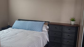 1 habitación, wifi y ropa de cama