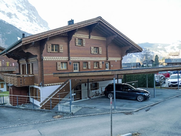 Esterni