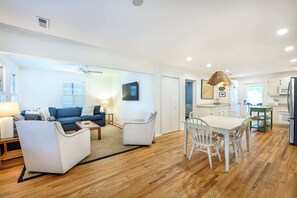 Smart TV, offices - Family-Friendly Beach Home with Lagoon Views! (Edisto Island)