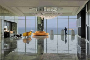 Lobby - ITC Ratnadipa, a Luxury Collection Hotel, Colombo (Colombo)