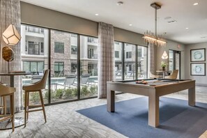 Games room - Spacious Midtown Houston Townhome With Balcony (Houston)