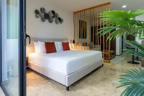 Desk, iron/ironing board, free WiFi, bed sheets - Cozy Studio, Walk to Beach, Rooftop Pool & Lounge (Playa del Carmen)