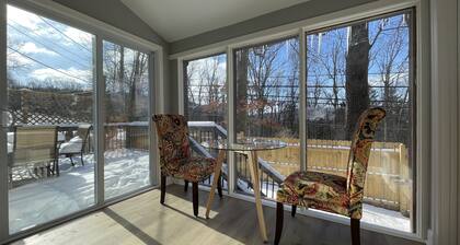 Entire Mountain Cottage Near Scenic Hiking Trails, Your Getaway Retreat!