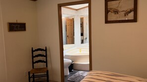 3 habitaciones, tabla de planchar con plancha, cuna de viaje y wifi 