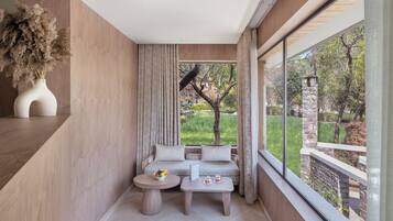 Cottage with Outdoor Patio | 1 bedroom, premium bedding, down comforters, memory foam beds