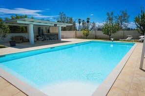 Seasonal outdoor pool