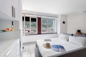 Familiestudio, fjellutsikt (Torre di Locarno) | Sengetøy
