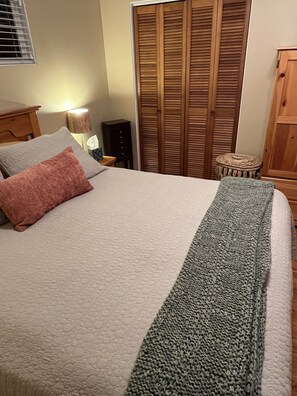 3 Schlafzimmer, Schreibtisch, kostenloses WLAN, Bettwäsche