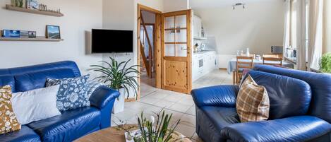 TV, DVD player, stereo