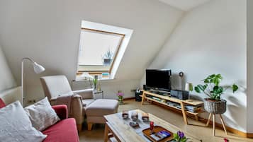 TV, DVD player, stereo