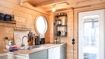 Fridge, stovetop, cookware/dishes/utensils