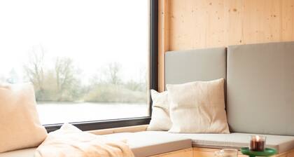 Hausboot 'Off An Schöner Dove Elbe' mit Privatterrasse und WLAN