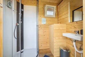 淋浴设施、毛巾