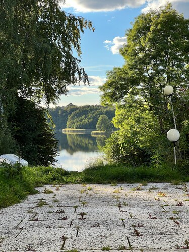 "Große Terrassenwohnung mit Seeblick" und WLAN
