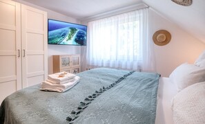 3 quartos, ferros/tábuas de passar roupa, Wi-Fi de cortesia