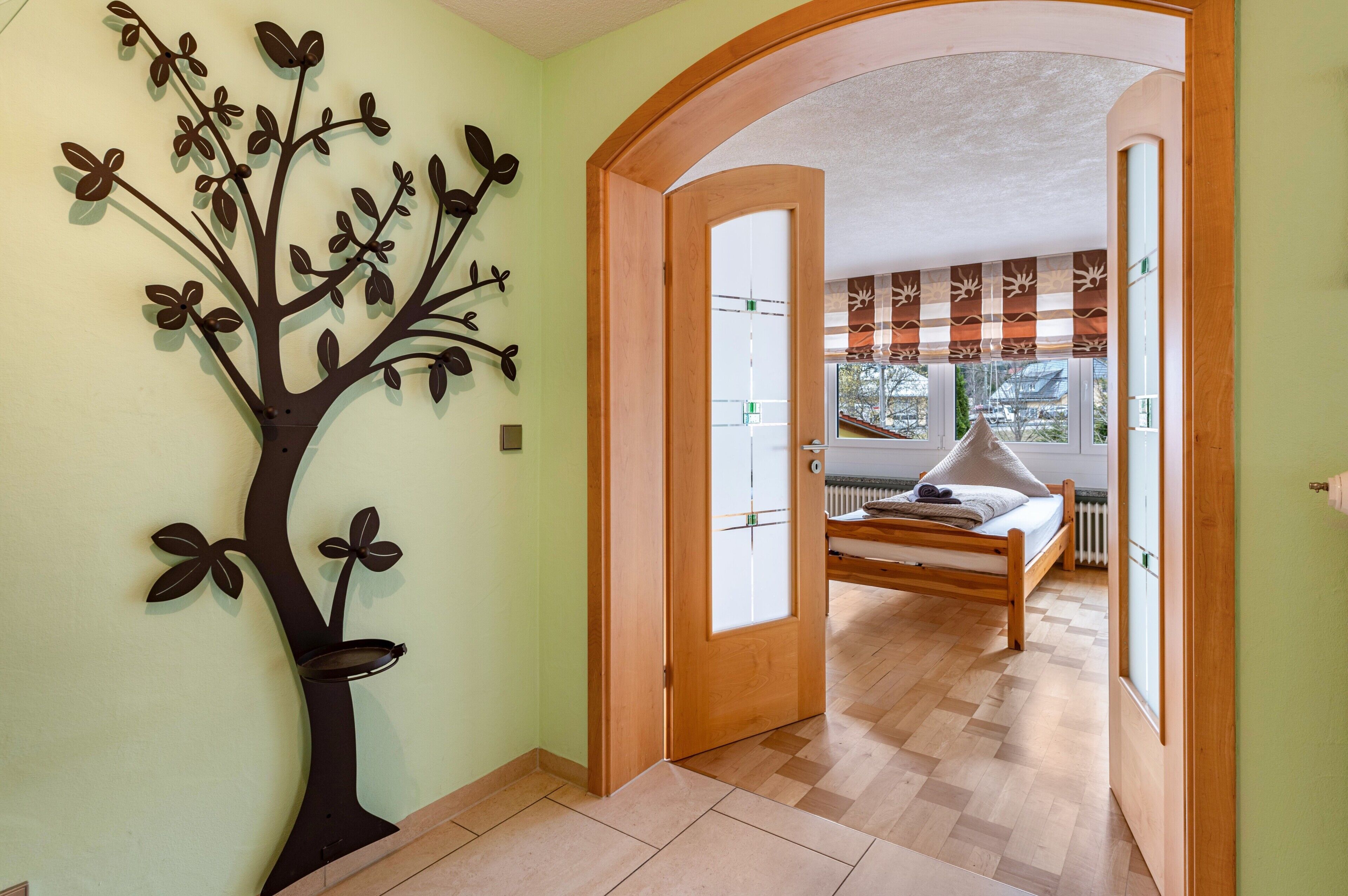 3 bedrooms, free WiFi, bed sheets, wheelchair access