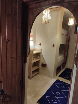 4 bedrooms, free WiFi, bed sheets