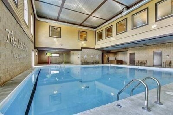 Piscine intérieure