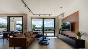 Living area - Seaview villa S. with pool (Posedarje)