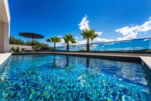 Pool - Seaview villa S. with pool (Posedarje)