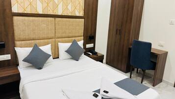 Standard Room | 1 bedroom, desk, laptop workspace, free WiFi