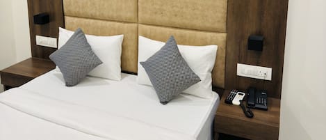 Standard Room | 1 bedroom, desk, laptop workspace, free WiFi