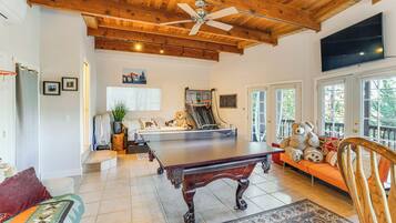 TV, fireplace, DVD player, ping pong