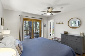 3 chambres, fer et planche à repasser, Wi-Fi gratuit, draps fournis