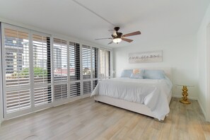 2 bedrooms, iron/ironing board, free WiFi - Luxury Beachfront Condo, Pool, Tennis Court, Sauna, Gym #locationenvy (Riviera Beach)