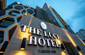 Fachada de la propiedad