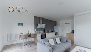 TV - ROSCAROC ENEZ AR BEG - Charming T2 near the beach (Ploudalmézeau)