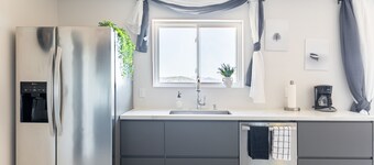 Rolling Oaks Ranch: Private Lakefront Farm Stay on 235 Acres