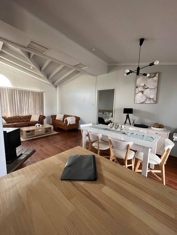 Télévision à écran plat