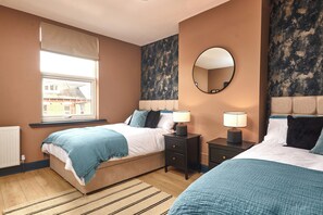 3 bedrooms, iron/ironing board, free WiFi, bed sheets