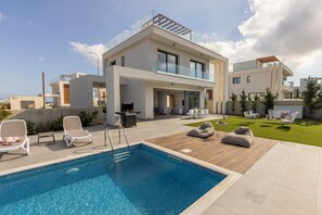Pool - Protaras By the Bay Villa 33 (Paralimni)