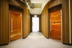 Sauna, Massageanwendungen