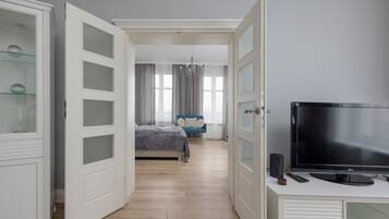 Apartemen, 1 kamar tidur, 2 kamar mandi, pemandangan laut | Ruang keluarga