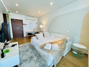 1 bedroom, desk, iron/ironing board, travel cot