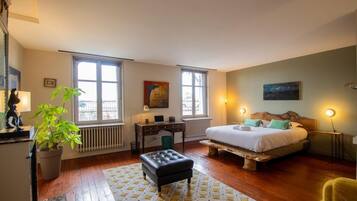 1 chambre, bureau, fer et planche à repasser, Wi-Fi gratuit