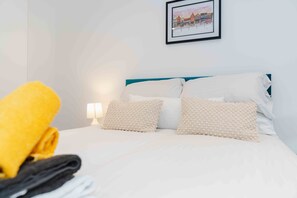 2 soverom, strykejern/-brett, wi-fi (inkludert) og sengetøy