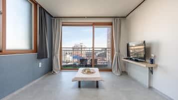 Basic Room, 1 Bedroom (301 ho) | 1 bedroom, free WiFi