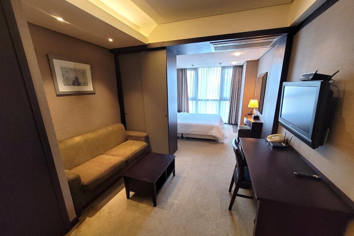 Standard Double Room | Free WiFi, bed sheets