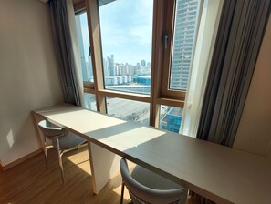 Premier Twin Room | Free WiFi, bed sheets - W Residence Hotel Centum City (Busan)