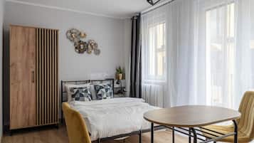 Estúdio urbano | Roupas de cama antialérgicas, ferros/tábuas de passar roupa