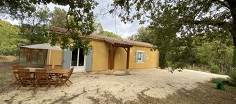 Valaurie , Villa 80m2, 4 Chambres. Jardin .piscine