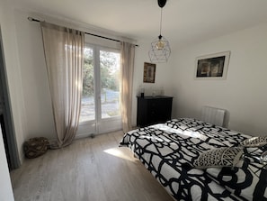 4 Schlafzimmer, Bügeleisen/Bügelbrett, Reisekinderbett, kostenloses WLAN